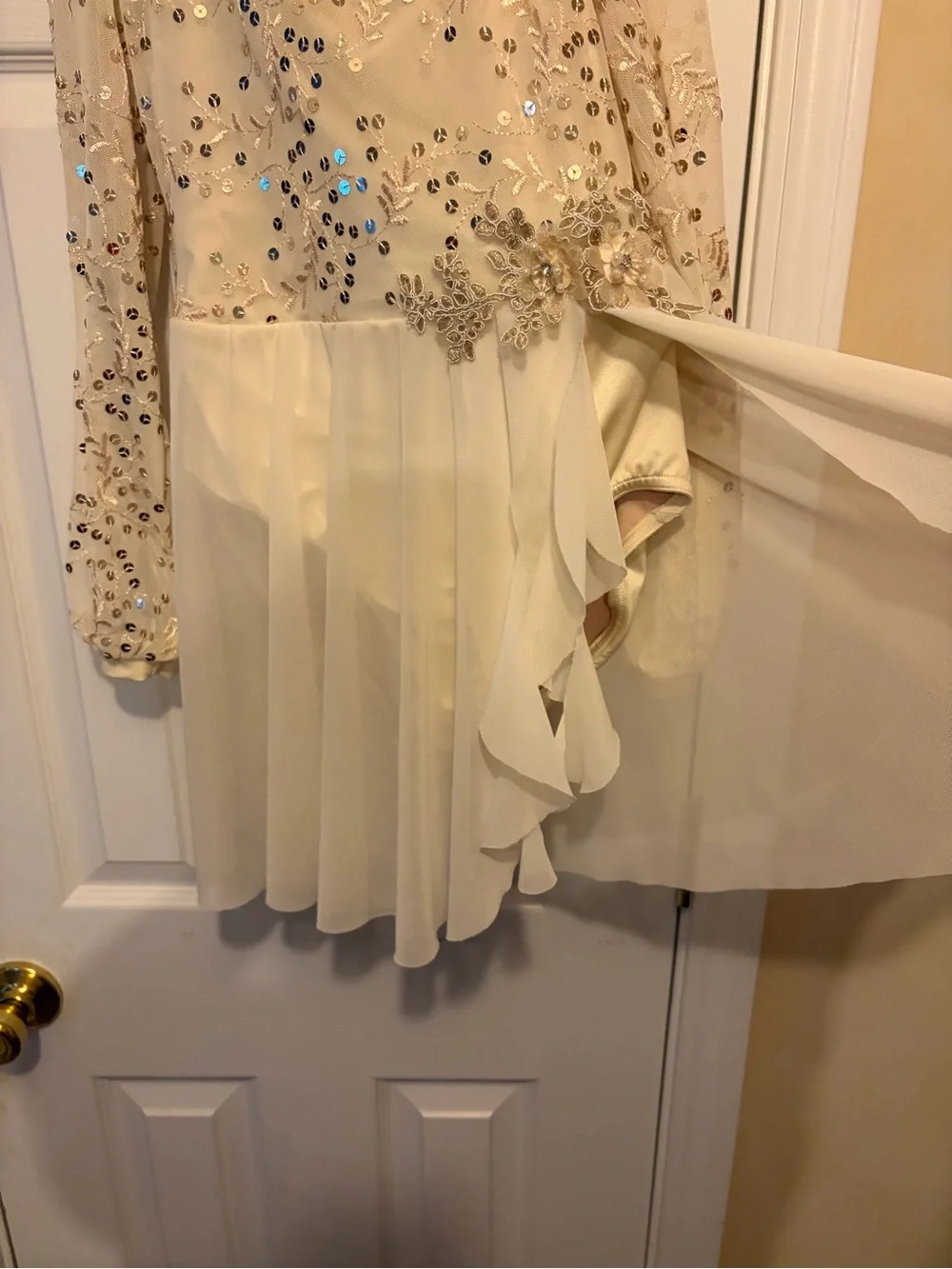 Weissman Girls'👧🏻Cream Sequin✨Dance Costume Sz LC